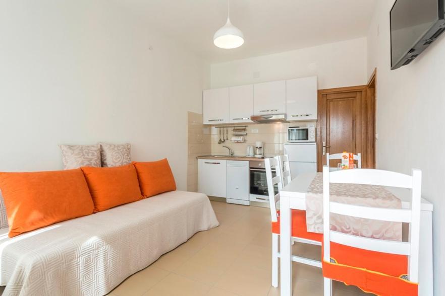 Apartmani Bezmalinovic Bol Luaran gambar