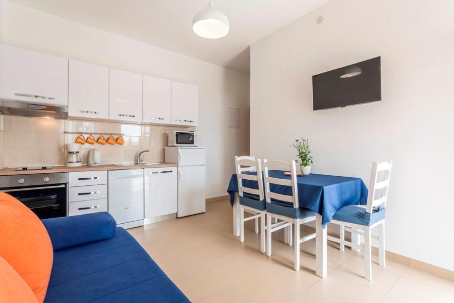 Apartmani Bezmalinovic Bol Luaran gambar